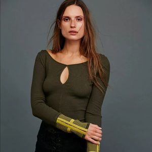 FREE PEOPLE  *MOD STRIPE CUFF* KEYHOLE THERMAL TOP